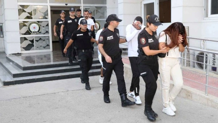 Mersin'de dolandırıcılık operasyonu: 6 şüpheli yakalandı!