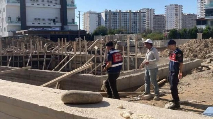 Mersin'de feci kaza: Bir işçi hayatını kaybetti!