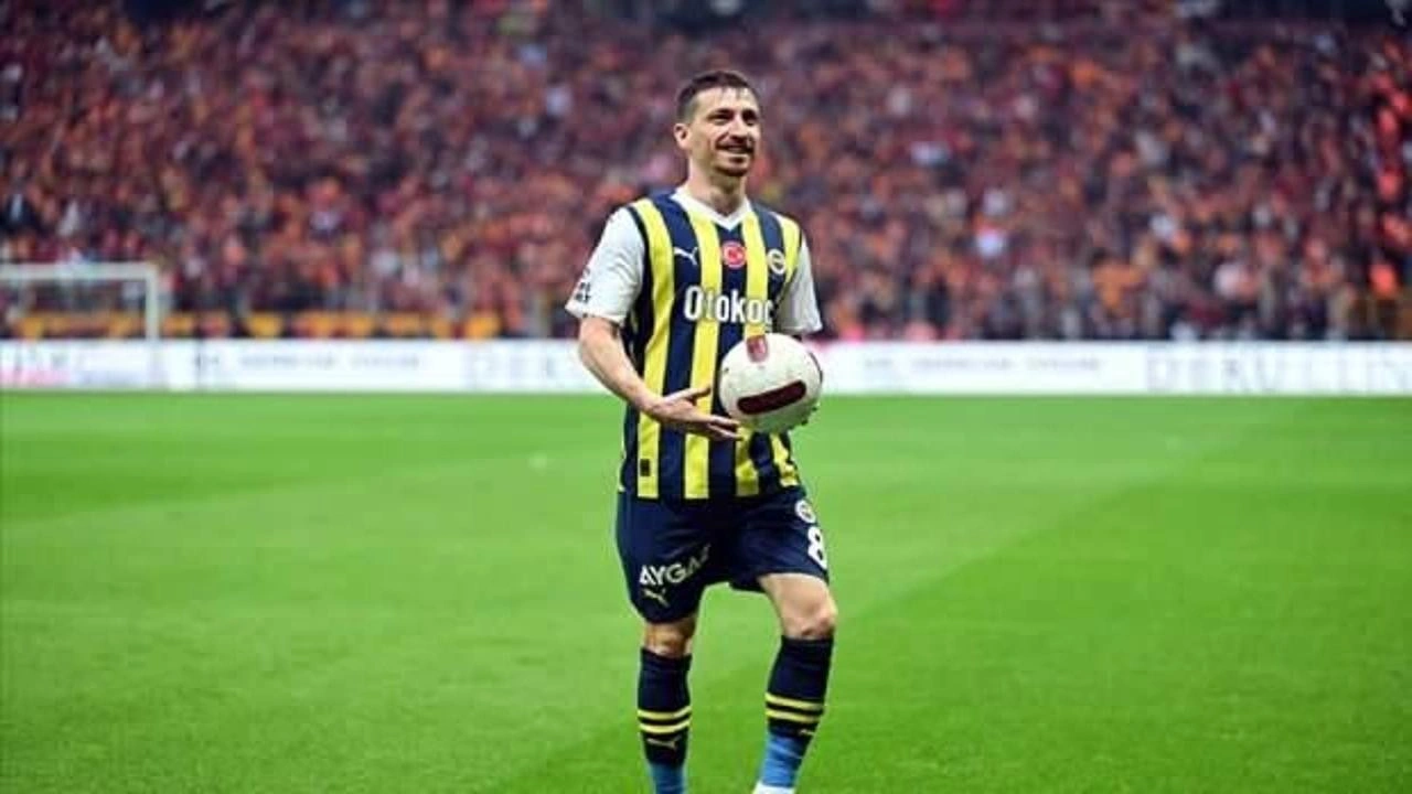 Mert Hakan'dan annesine! 