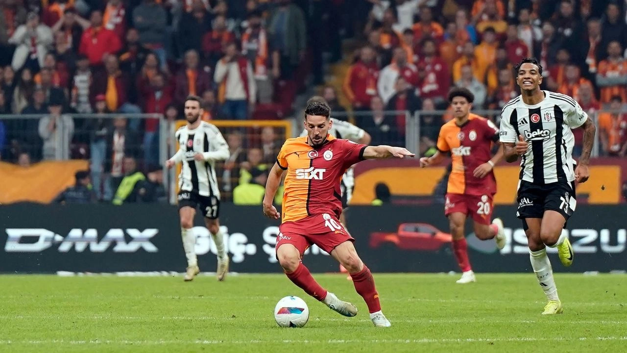 Mertens derbide dalya dedi!