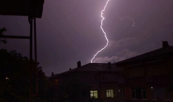 Meteoroloji'den 5 il için 'gök gürültülü sağanak' uyarısı