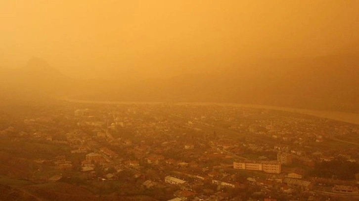 Meteorolojiden 9 il için toz taşınımı uyarısı! Göz gözü görmeyecek