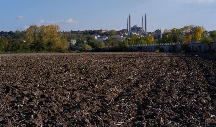 Meteoroloji'nin verileri gözler önüne serdi: Edirne'de korkutan görüntü, çiftçi ekim yapam