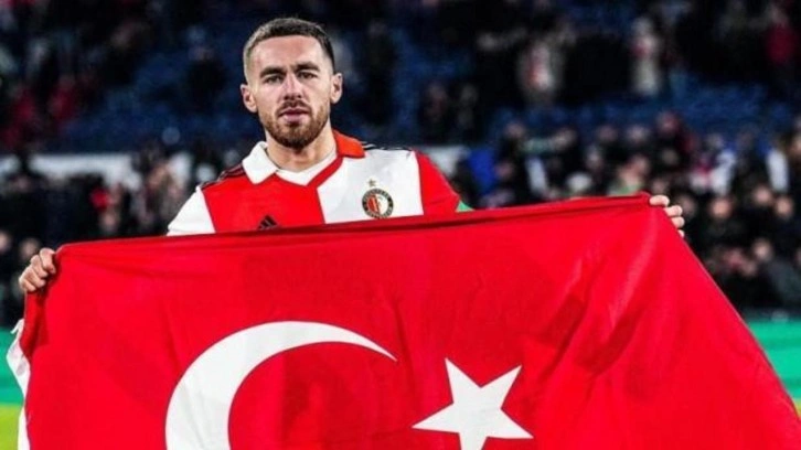 Milli futbolcu Orkun Kökçü'ye büyük onur