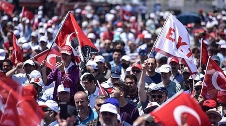 Milyonların heyecanla beklediği EYT'de takvim netleşti! Kademeli emeklilik geliyor