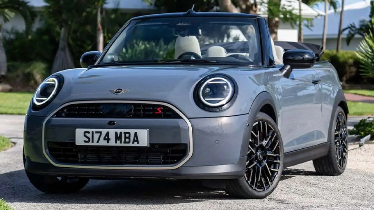 MINI Cooper Convertible Tanıtıldı: Fiyatı ve Özellikleri