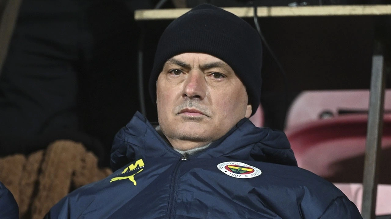 Mourinho'dan maç sonu taraftara çağrı: Gurur duyun