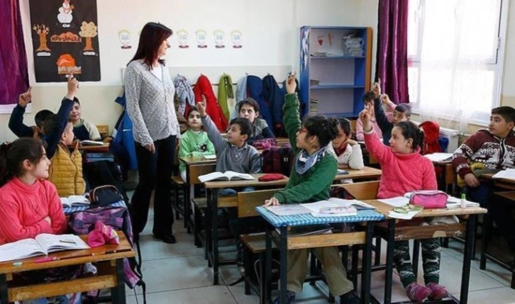 Mülakatlar bitmeden sözleşmeli öğretmenlik mülakat sonuçları ifşa oldu