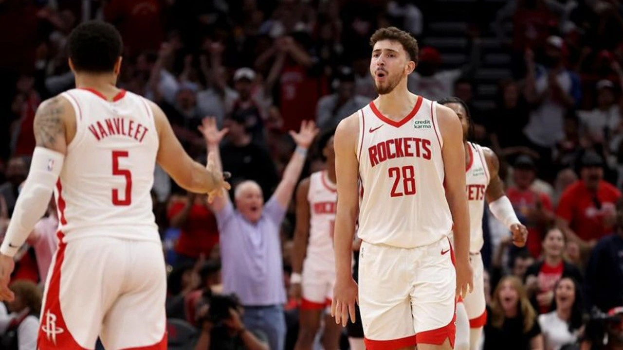 NBA'de Alperen Şengün, 27 sayıyla Houston Rockets'a galibiyeti getirdi