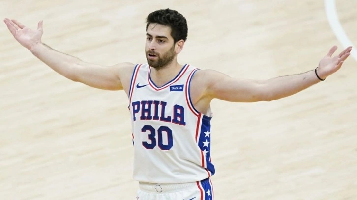 NBA'de Furkan Korkmaz'ın 19 sayı attığı maçta 76ers, Warriors'a kaybetti