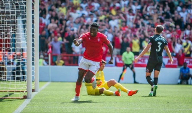 Nottingham Forest'tan 23 yıl sonra Premier Lig galibiyeti!