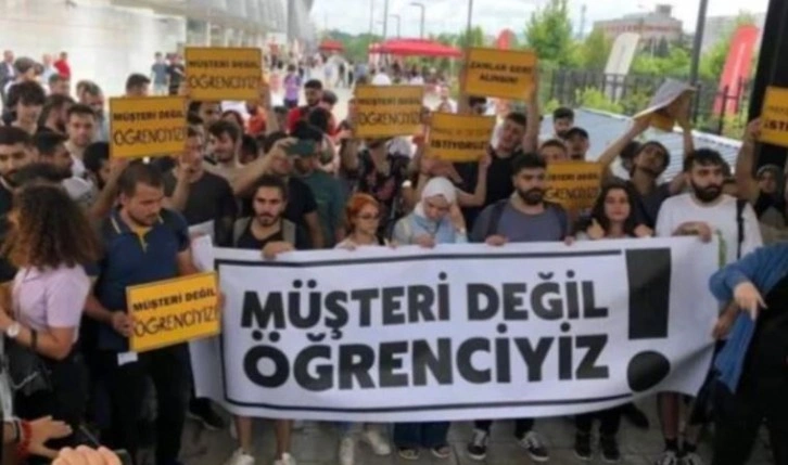 Öğrenciler direndi üniversiteler geri adım attı