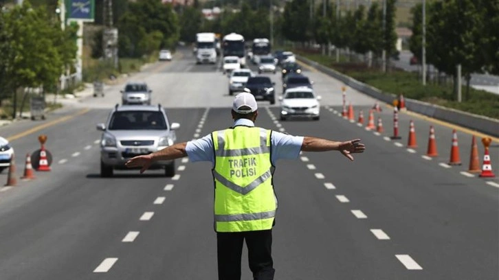 Okulların ilk haftasında 53 bin araç denetlendi