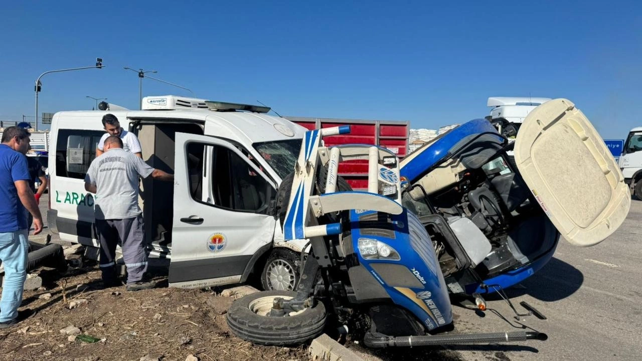 Ölümlü kazaya giden cenaze aracı kaza yaptı: Ölü ve yaralılar var