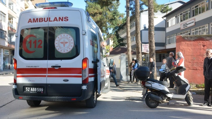 Ordu'da motosiklet otomobille çarpıştı, 1 kişi yaralandı