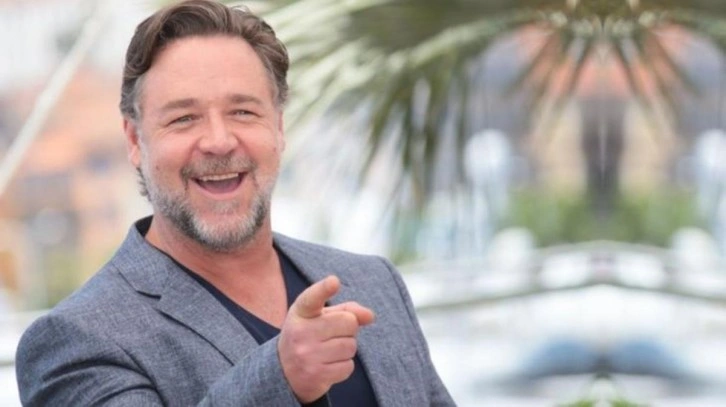 Oscar ödüllü oyuncu Russell Crowe, hayranlarına seslendi: Türkiye'ye gitmek için plan yapın