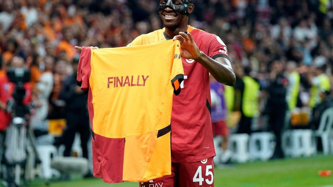 Osimhen, Galatasaray'da golle tanıştı