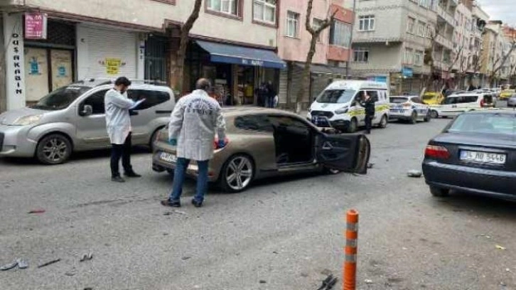 Otomobiliyle giderken silahlı saldırıya uğrayan genç öldü