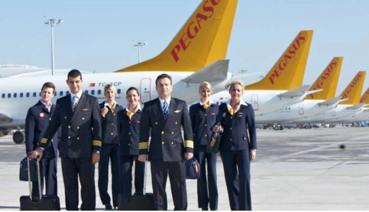 Pegasus’da pilot ve hosteslerin bilgileri çalındı