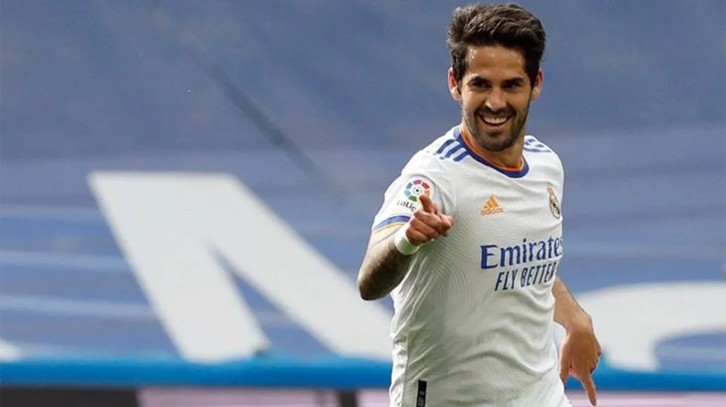 Real Madrid ile yollarını ayıran Isco'yu, Süper Lig devi kapıyor