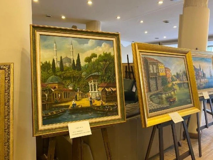 Ressam Kadir Koçak'ın 'Böyle Bir İstanbul Olsaydı' Sergisi Açıldı