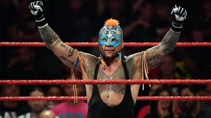 Rey Mysterio, Galatasaraylı olduğunu sosyal medya hesabından yayınladığı video ile duyurdu