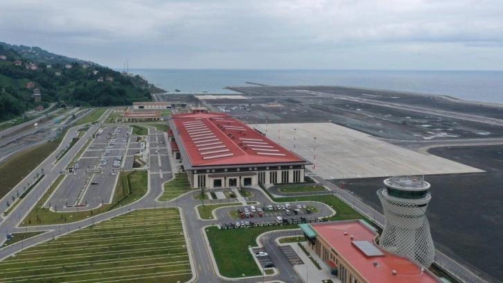 Rize-Artvin Havalimanı'nı ağustosta 110 bine yakın yolcu kullandı