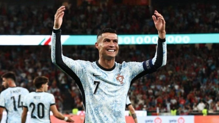 Ronaldo sosyal medyada 1 milyarı aşan ilk kişi oldu!