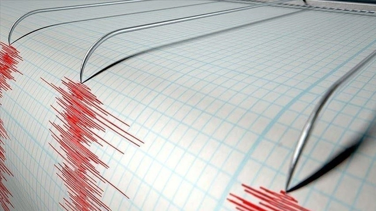 Sabaha karşı deprem paniği! AFAD duyurdu, şiddeti kaç?