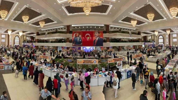 Şahinbey Belediyesi’nin kitap fuarına rekor katılım