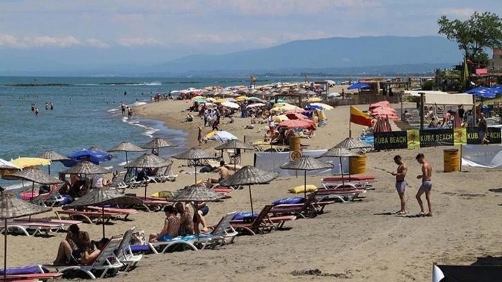 Sakarya'da olumsuz hava koşulları nedeniyle denize girmek yasaklandı!