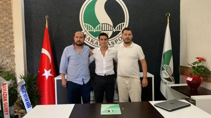 Sakaryaspor, Cebrail Karayel’i kadrosuna kattı