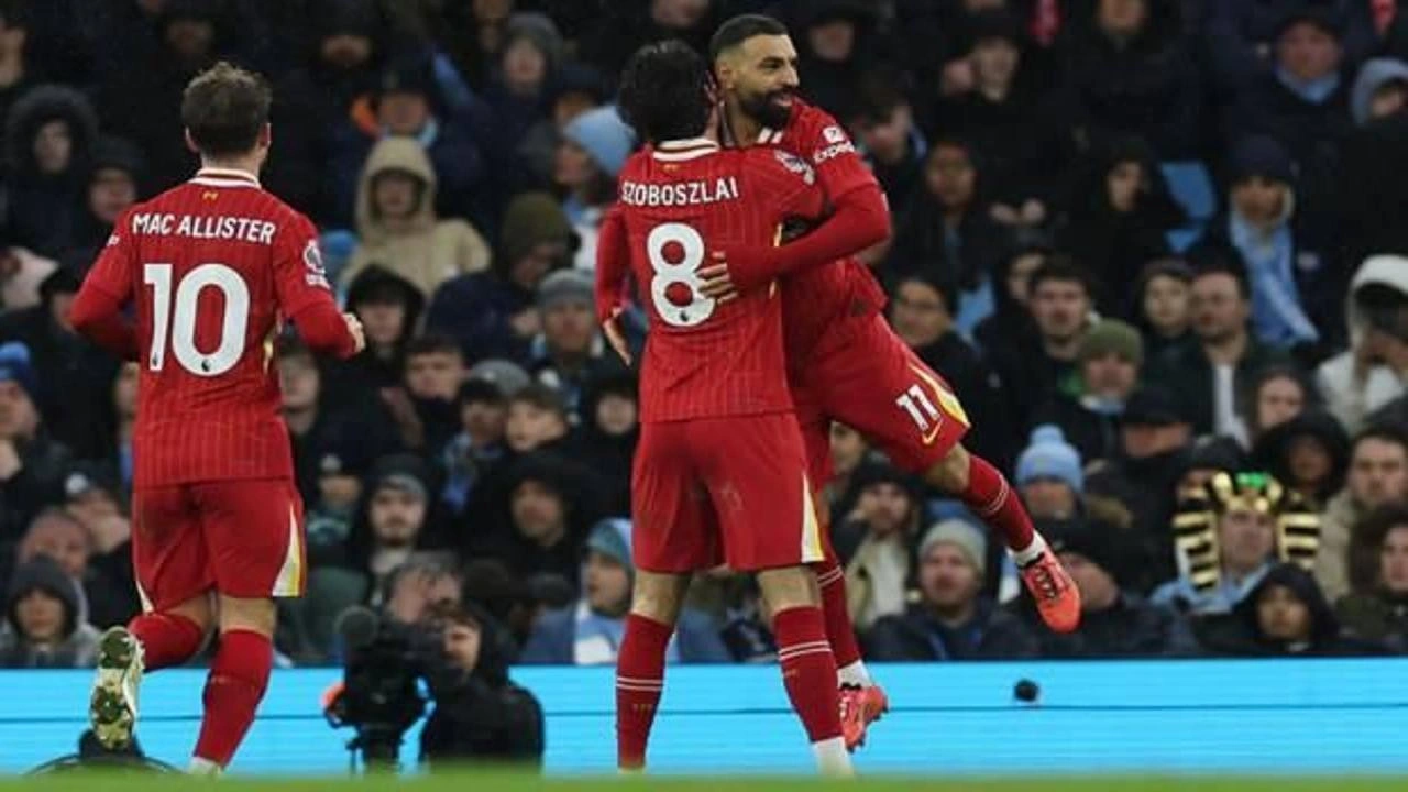 Salah, Liverpool'u şampiyonluğa taşıyor! City engelini rahat geçti