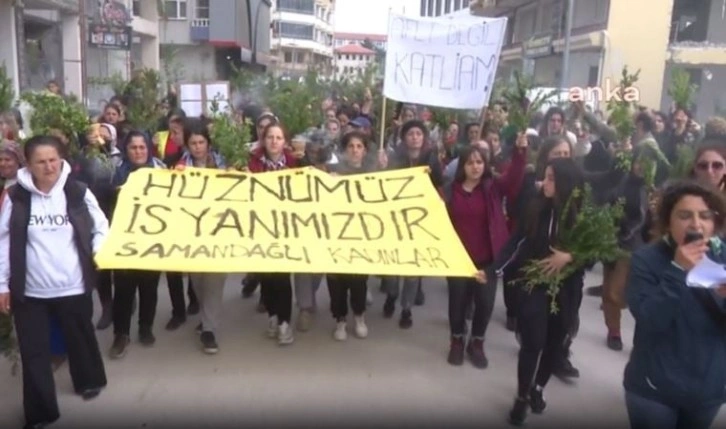 Samandağlı kadınlar, depremde yaşamını yitirenler için yürüdü: 'Helalleşmek yok, affetmek yok!&