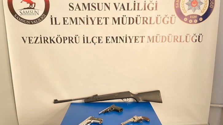 Samsun Vezirköpürü’de ruhsatsız silah ele geçirildi