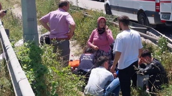 Samsun'da otomobil yayalara çarptı: 2 yaralı