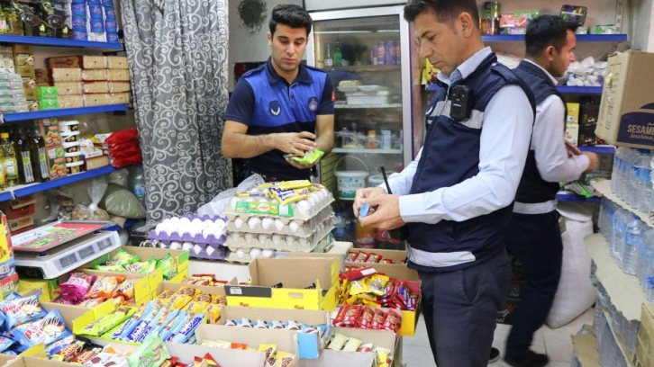 Şanlıurfa Haliliye'de okul çevresindeki marketlere zabıtadan sıkı denetim başladı