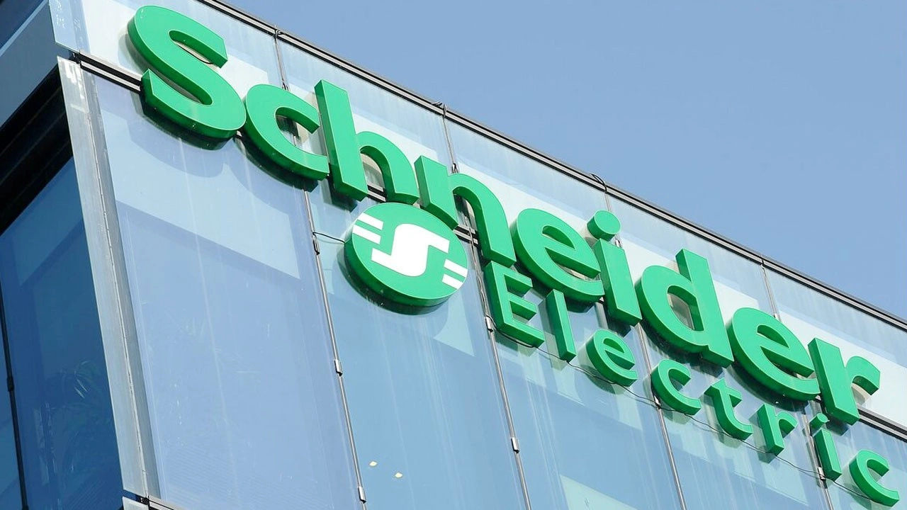 Schneider Electric4ten binalarda enerji yönetiminine yenilik