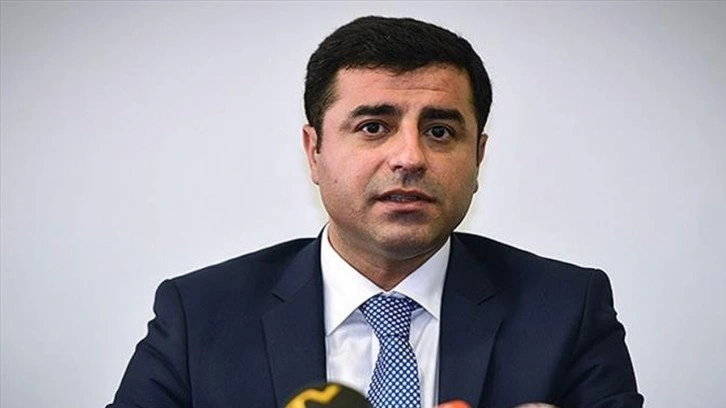 Selahattin Demirtaş: Toprağa verilen 12 asker benim kardeşimdir