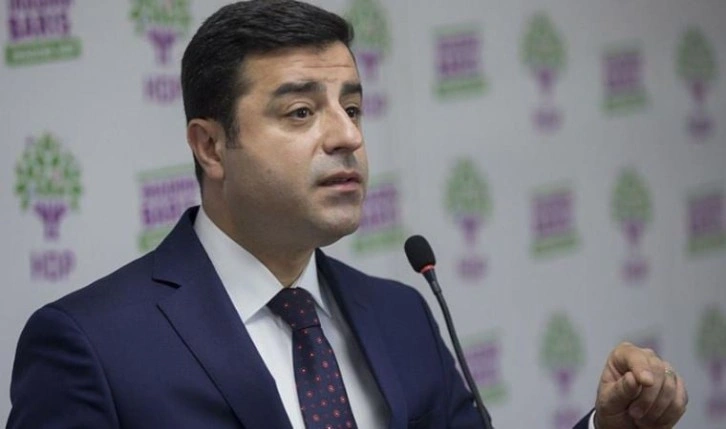 Selahattin Demirtaş'tan 'hazırız' mesajı: Kemerlerinizi bağlayın, değişime doğru yola