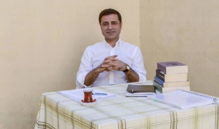 Selahattin Demirtaş'tan yeni yıl mesajı: Özgürlük yılı olsun