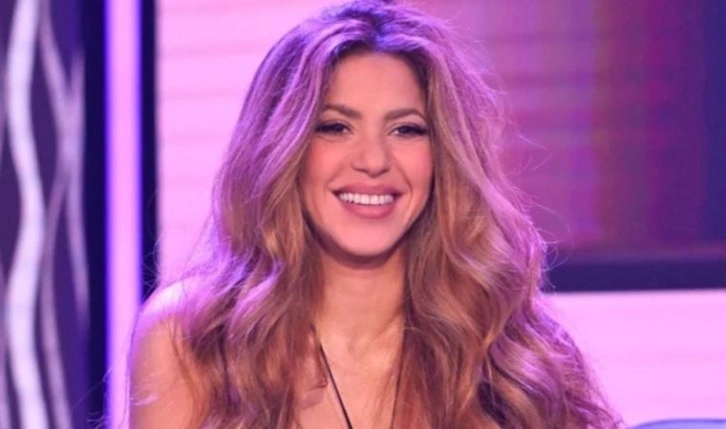 Shakira ağlayarak veda etti