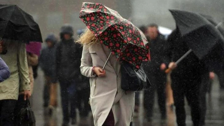 Sıcak havalara aldanmayın! Meteoroloji'den 3 bölge için sağanak uyarısı