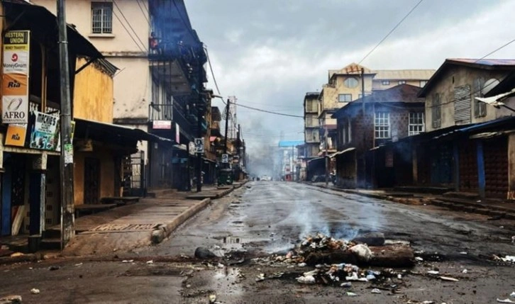 Sierra Leone'de protestolar nedeniyle uygulanan sokağa çıkma yasağı kaldırıldı