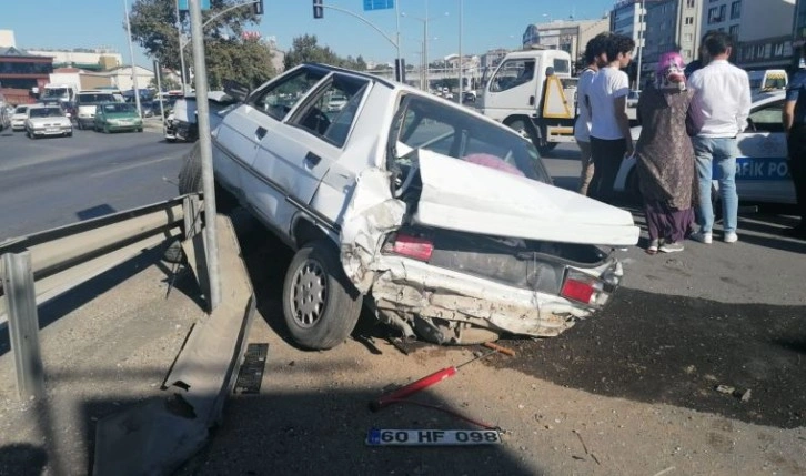 Silivri'de trafik kazası: 2 yaralı