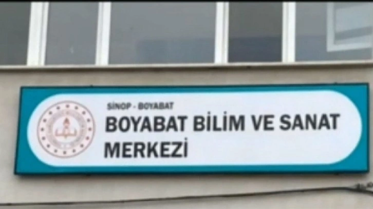 Sinoplu öğrenciler karikatürleriyle iki dünya birinciliği aldı!