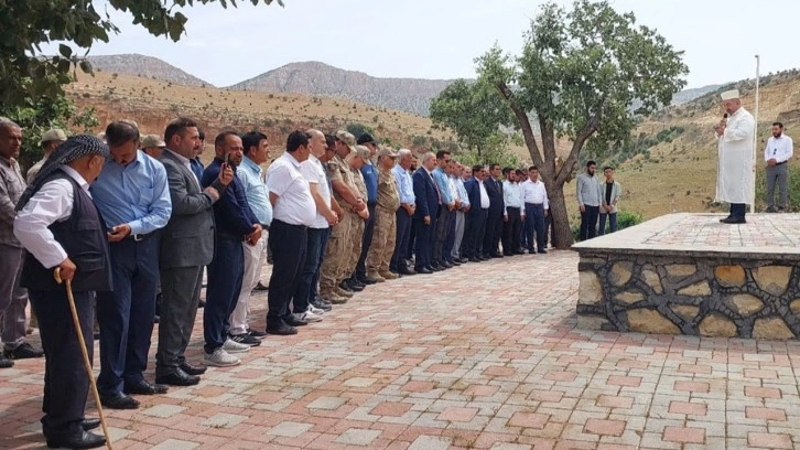 Şırnak'ın Çevrimli köyünde 33 yıl önce PKK'nın katlettiği 27 kişi anıldı