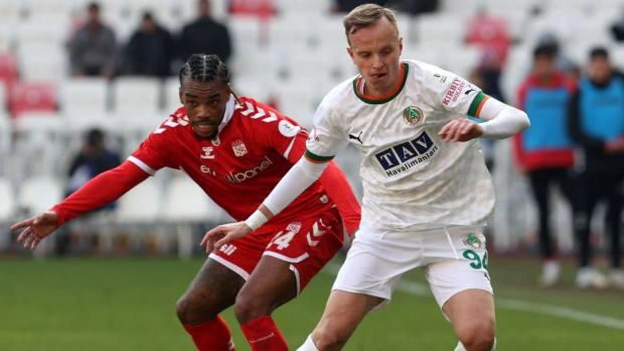 Sivasspor ile Alanyaspor karşılıklı gollerle berabere kaldı