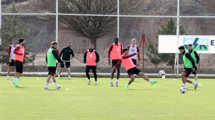 Sivasspor, Kasımpaşa maçının hazırlıklarına başladı