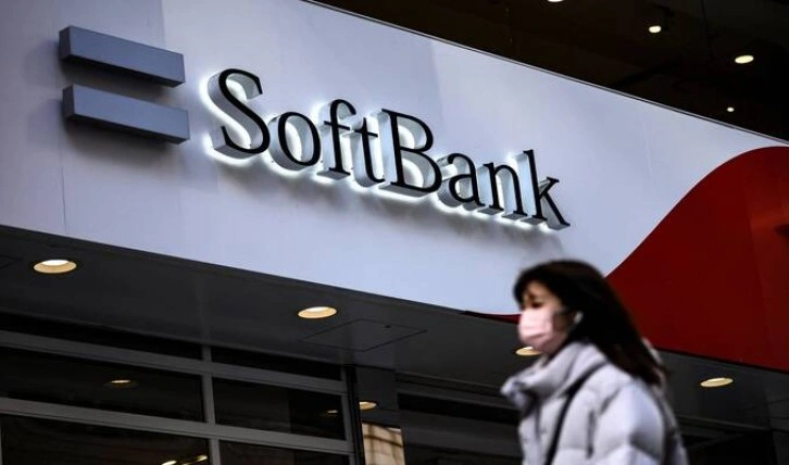 SoftBank 895 milyon dolar net zarar açıkladı